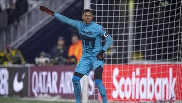 Alfredo Talavera durante un partido con los Pumas.