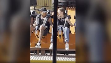 Edu Vargas va a Fantasilandia con su esposa, pero se hace viral por sus zapatillas: 3 millones de pesos