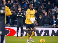 El central colombiano falló en la marca del gol de Everton, pero tuvo revancha y de sus pies se generó la jugada de la anotación del empate por parte de Mané.