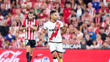 BILBAO, SPAIN - SEPTEMBER 17: Radamel Falcao of Rayo Vallecano celebrates after scoring his team's second goal during the LaLiga Santander match between Athletic Club and Rayo Vallecano at San Mames Stadium on September 17, 2022 in Bilbao, Spain. (Photo by Juan Manuel Serrano Arce/Getty Images)