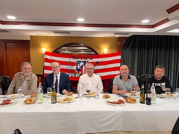 Balbino, Miguel Ángel Ruiz, Julio Guarda, Óscar Pérez y Rubén Uria en el quinto aniversario de la peña atlética Furia leonesa. 