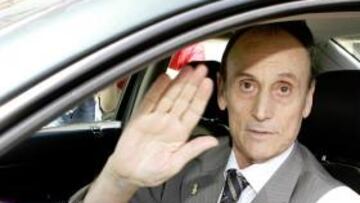 MADRUGADOR. Para evitar encontrarse un ambiente hostil a la llegada al juzgado, el ex mandatario bético llegó dos horas antes.