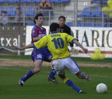 Bixente Oyarzabal played with Eibar for the bulk of his career (1989-2000).