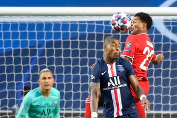 Presnel Kimpembe y Serge Gnabry.