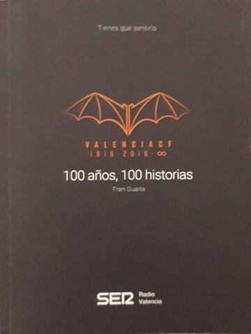 100 años, 100 historias realiza un completo y exhaustivo recorrido para detallar la influencia que un centenar de personajes han tenido en el Valencia CF. Dirigentes como Luis Casanova, Vicente Peris o Luis Colina, entrenadores como Di Stéfano, Benítez o Pasieguito, así como leyendas inolvidables de la importancia de Mundo, Puchades, Claramunt, Arias o Albelda cobran vida en las páginas del libro. (Fran Guaita)