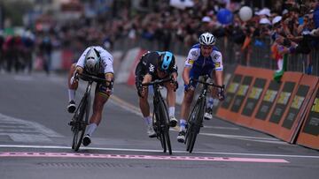 Kwiatkowski gana la Milán-San Remo 2017; Gaviria fue quinto