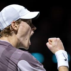 Sinner se consolida ante la élite con un debut para la historia