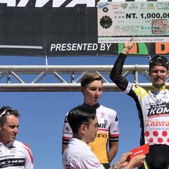 Óscar Pujol, ante Nibali por el título de la montaña en Taiwán