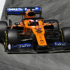 McLaren acaba con problemas y el Mercedes se conduce solo