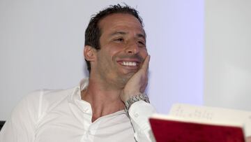 Giuly: "El Barça se hace viejo y su ciclo llega a su fin"