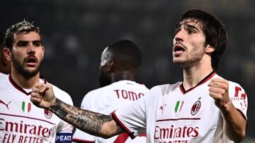 AC Milan's Italian midfielder Sandro Tonali celebrates after scoring his side's second goal during the Italian Serie A football match between Hellas Verona and AC Milan on October 16, 2022 at the Marcantonio-Bentegodi stadium in Verona. (Photo by Marco BERTORELLO / AFP) (Photo by MARCO BERTORELLO/AFP via Getty Images)