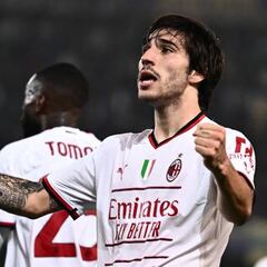 El Milan sigue al acecho