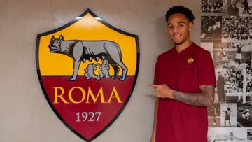 El lateral estadounidense no fue incluido en la lista de Paulo Fonseca, para la visita de la Roma ante Juventus, por lo que su debut en la Serie A, tendr&aacute; que esperar.