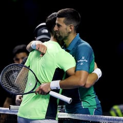Alcaraz y Djokovic estrenan ‘La Meca’ del tenis