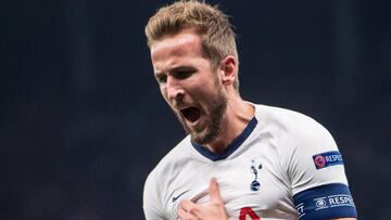 LONDON, ENGLAND - OCTOBER 22: Harry Kane of Tottenham Hotspur celebrates after scoring his team&#039;s first goal during the UEFA Champions League group B match between Tottenham Hotspur and Crvena Zvezda at Tottenham Hotspur Stadium on October 22, 2019 i