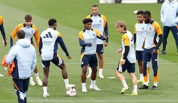 Asencio, en el entrenamiento de esta mañana.