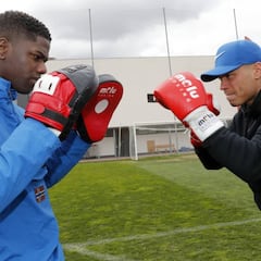 Raúl de Tomás, goles y boxeo