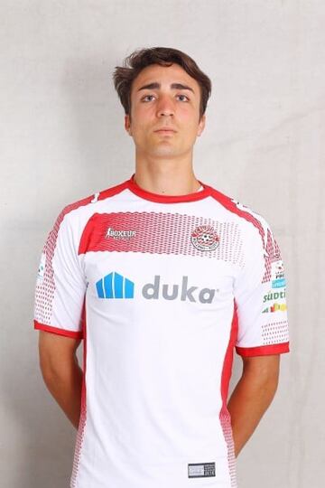 Un futbolista de Nicaragua que está intentando hacerla en Italia. Kayro comenzó en la Serie D con el Lupa Castelli Romani. 