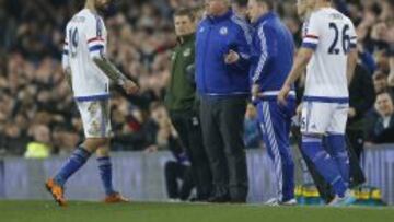 Hiddink excusa a Diego Costa: "Los rivales le persiguieron"