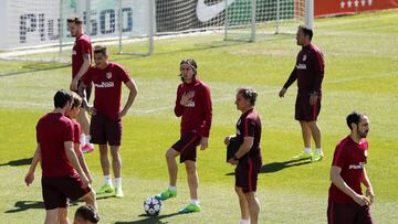 10/04/17 ENTRENAMIENTO ATLETICO DE MADRID FILIPE LUIS ORTEGA GRUPO