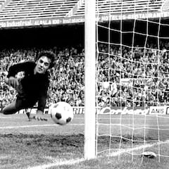 Jugadores que defendieron la camiseta de la Real Sociedad y Barcelona