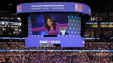 FILE PHOTO: Oprah Winfrey takes the stage on Day 3 of the Democratic National Convention (DNC) at the United Center, in Chicago, Illinois, U.S., August 21, 2024. REUTERS/Brendan Mcdermid/File Photo