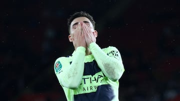 Soccer Football - Carabao Cup - Quarter Final - Southampton v Manchester City - St Mary's Stadium, Southampton, Britain - January 11, 2023  Manchester City's Julian Alvarez reacts after missing a chance to score REUTERS/David Klein EDITORIAL USE ONLY. No use with unauthorized audio, video, data, fixture lists, club/league logos or 'live' services. Online in-match use limited to 75 images, no video emulation. No use in betting, games or single club /league/player publications.  Please contact your account representative for further details.