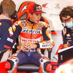 Márquez es humano y la falta de fuerza le hace parar en Jerez