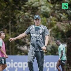 Efraín Juárez, sancionado con 3 años sin acceso a los estadios