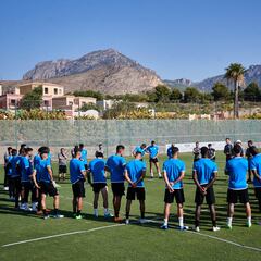 Así es un día normal en la concentración de Benidorm