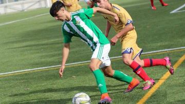 Roberto Gonz&aacute;lez, durante un partido con el Betis.