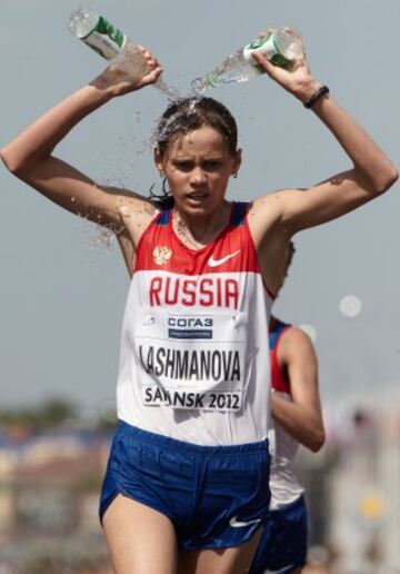 La rusa Elena Lashmanova consuiguió en 2012 el récord mundial en los 20 km marcha con un tiempo de 01:25:02 horas.