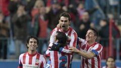 Adrián felicitó las fiestas al Atleti