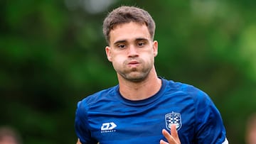 El futbolista español Gerard Garriga durante un entrenamiento del Auckland City