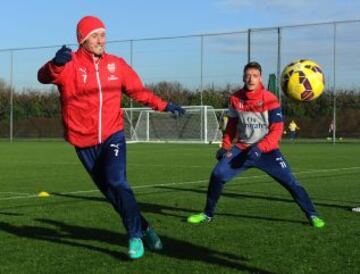 Los Gunners realizaron la última práctica previo al duelo frente a Manchester City.