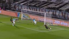 Salvada milagrosa y expulsión: la curiosa noche de Mena en Racing