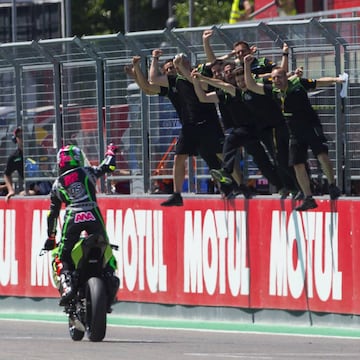 Carrasco coinsiguió el primer puesto en el circuito de Imola  y se alzó al liderato de la competición. Un primer puesto que no dejaría escapar