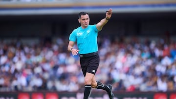 Referee Ismael Rosario Lopez during the 1st round match between Pumas UNAM and Necaxa as part of the Liga BBVA MX, Torneo Apertura 2024 at Olimpico Universitario Stadium on January 12, 2024 in Mexico City, Mexico.
