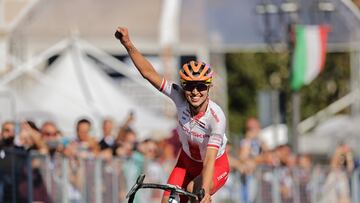 Katarzyna Niewiadoma se proclama campeona mundial de gravel