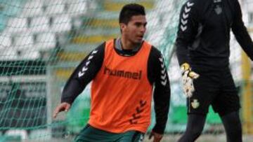 Ulis&eacute;s D&aacute;vila tuvo sus primeros minutos de la temporada 2015-2016 con el Vit&oacute;ria Set&uacute;bal.