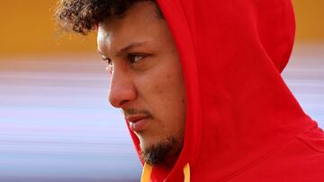 El quarterback de los Chiefs está empatado con el antiguo miembro de los 49ers en cuestión de más triunfos en postemporada y podría superarlo si vence a los Bills en el AFC Championship Game.