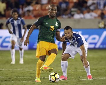 Malouda fue el mejor jugador de Honduras en el torneo. Ya que el mediocampista jugó ante Honduras, la selección catracha ganó el partido 3-0 (el partido había acabado 0-0).