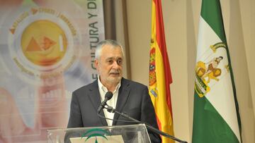 26/07/13 Fotos Clausura Presidente Junta de Andalucia Talleres sobre Innovacion en el Deporte
JOSE ANTONIO GRIÑAN