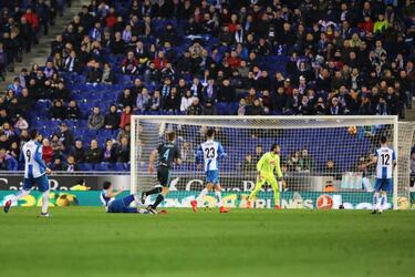 El otro gol de Messi al Alavés y la adolescencia de Sergio León