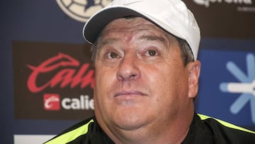 Miguel Herrera confirma apoyo a Ezequiel Orozco