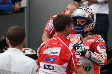 El triunfo de Dovizioso retrasa el alirón de Márquez