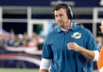 En el segundo cuarto, un despiste de Tannehill en el snap provoc¨® la segunda anotaci¨®n de los Patriots, un safety con el que se pon¨ªan por delante 9-0. Aunque la diferencia no era mucha, los Dolphins no daban pie con bola: no llegaron a pisar terreno enemigo en toda la primera parte.