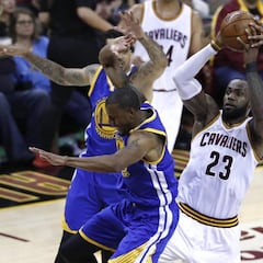 LeBron: "Son el equipo con más armas contra el que he jugado"