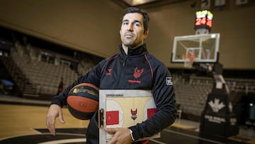 Pablo Pin, entrenador del Covirán Granada, posa para Diario As.