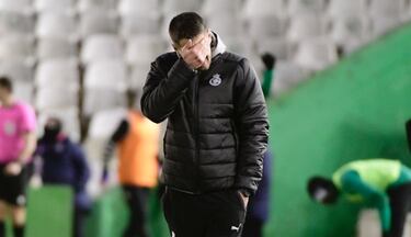 El Racing entra en barrena